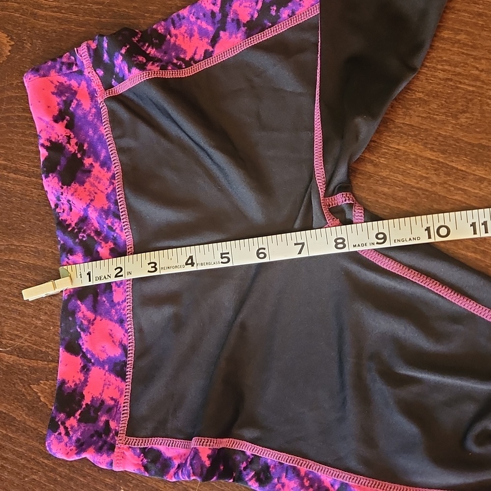 Zone Pro -  Girls Leggings, Size M(7/8).  Black w/Pink and Purple Detail - Picture 2 of 4